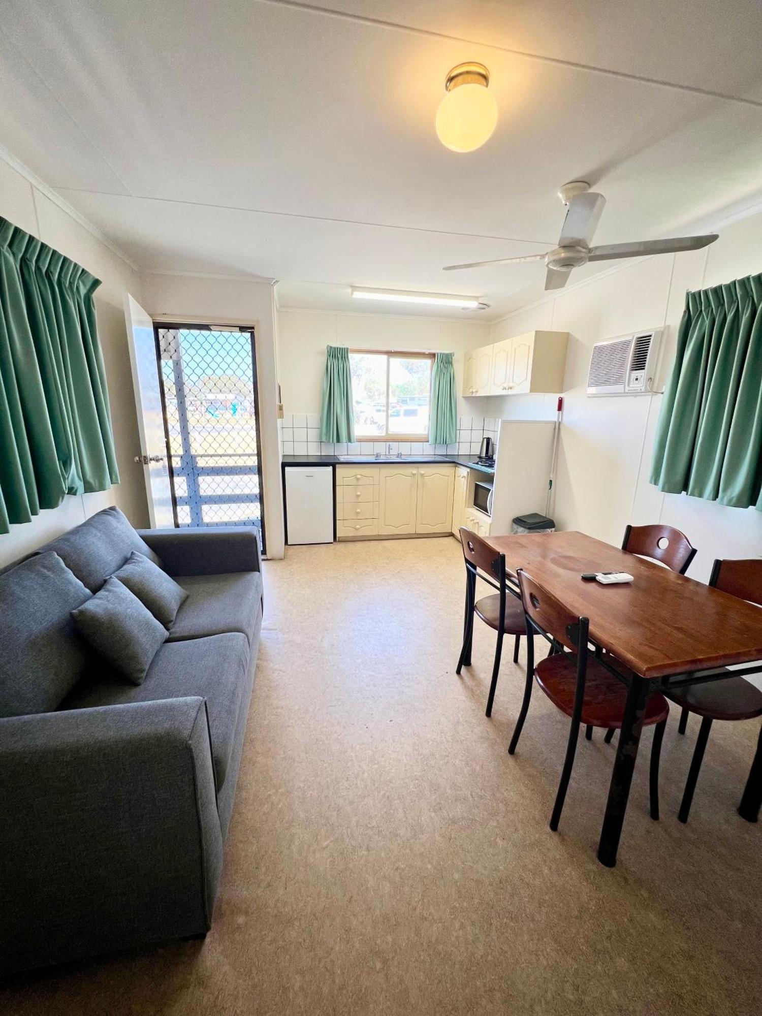 Sunset Beach Holiday Park Geraldton Exterior foto